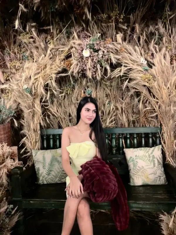 Shanaya - Party Girl